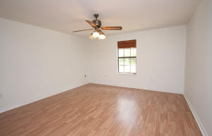 For Sale: 107 Thurston Pl Crestview, FL 32536