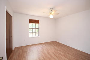 For Sale: 107 Thurston Pl Crestview, FL 32536