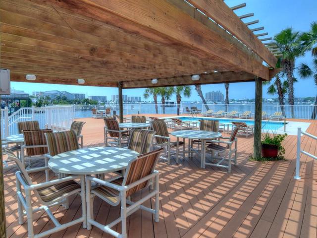 110 Gulf Shore Dr #228