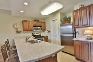 548 Sandy Cay Dr UNIT 203