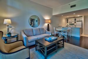 9100 Baytowne Wharf Blvd #553