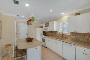 127 Hibiscus Ln