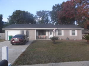 5 Hampton Ct
