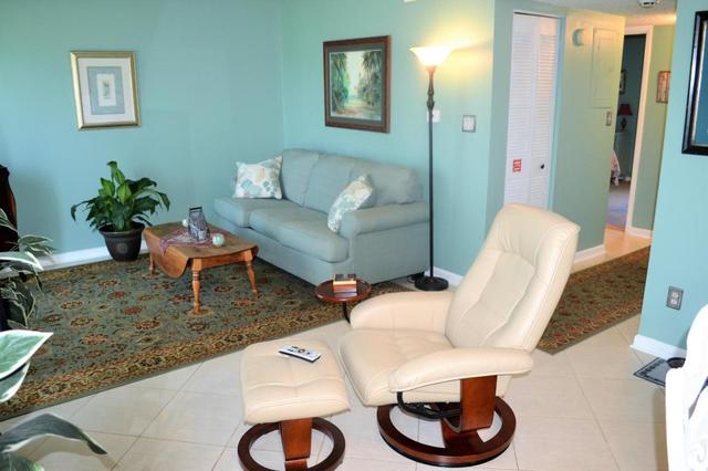 101 Old Ferry Rd UNIT 27B