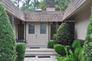 For Sale: 95 Country Club Rd Shalimar, FL 32579