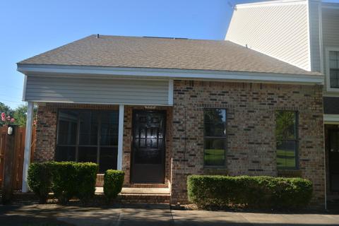 408 Crystal Ln