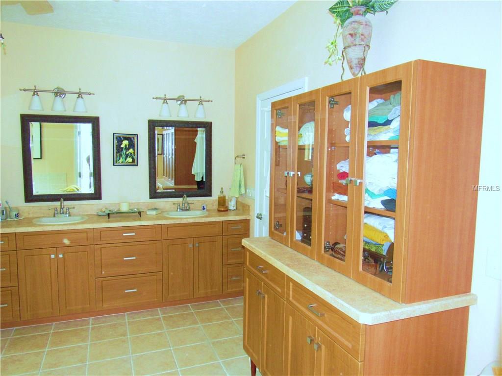 For Sale: 6890 103rd Ter Cedar Key, FL 32625