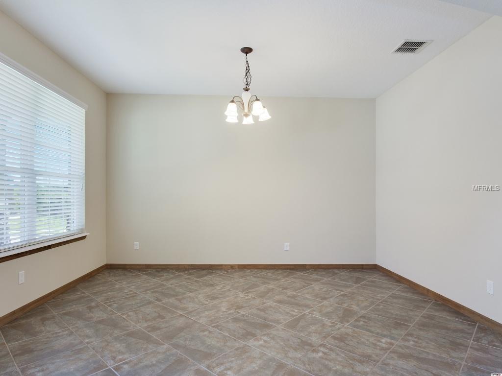 For Sale: 941 Daisy Hill Ct Apopka, FL 32712