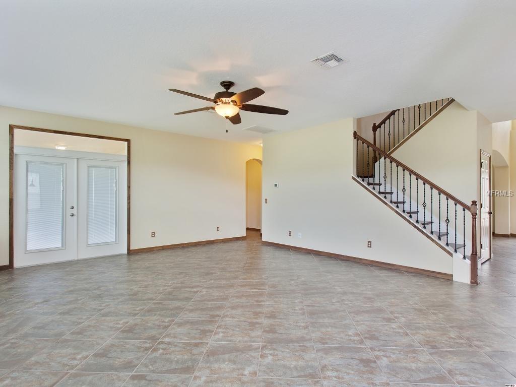 For Sale: 941 Daisy Hill Ct Apopka, FL 32712