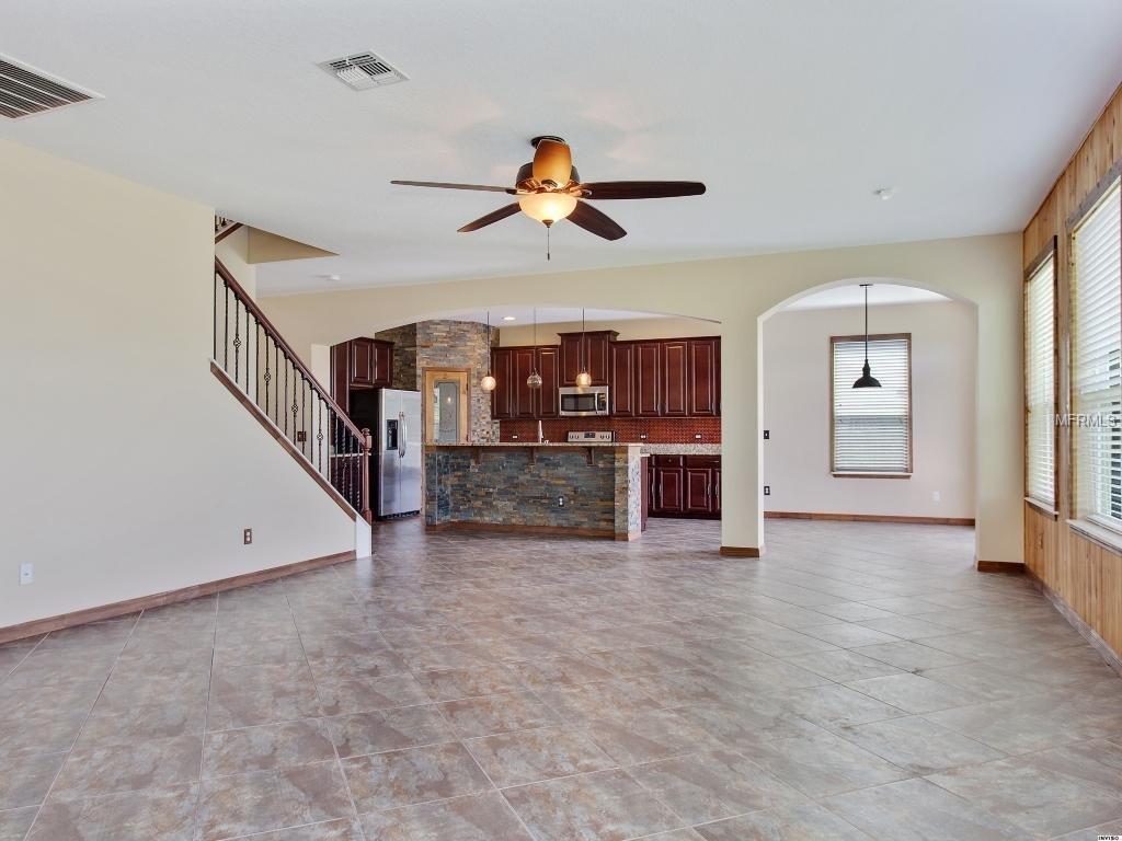 For Sale: 941 Daisy Hill Ct Apopka, FL 32712