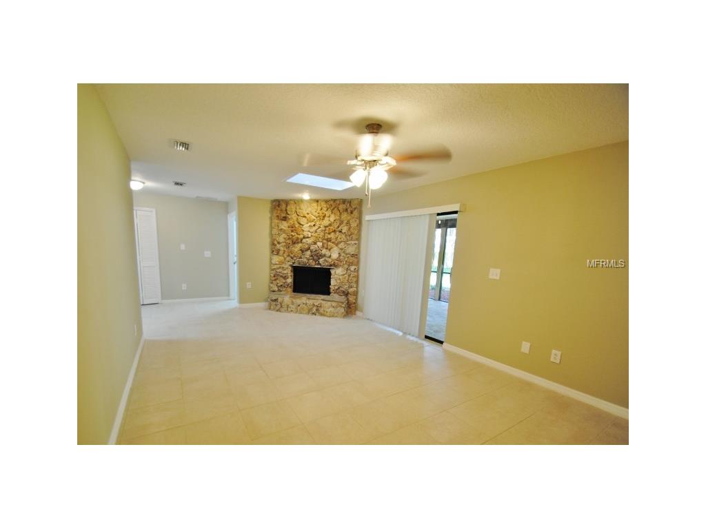 428 Knoll Tree Ln