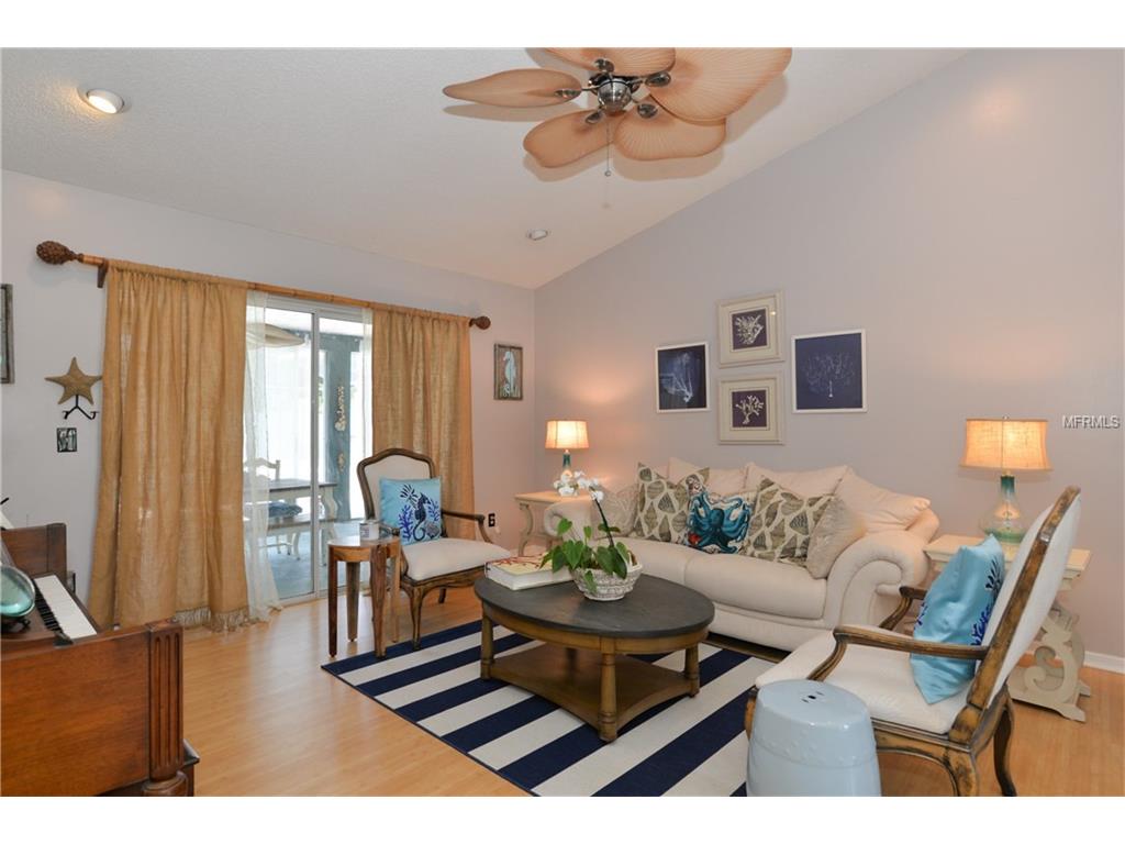 2119 Palm View Dr