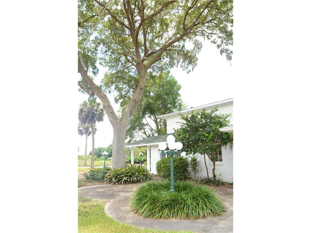 For Sale: 340 Lake Winnemissett Dr Deland, FL 32724