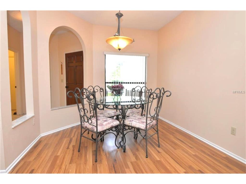 738 Holbrook Cir