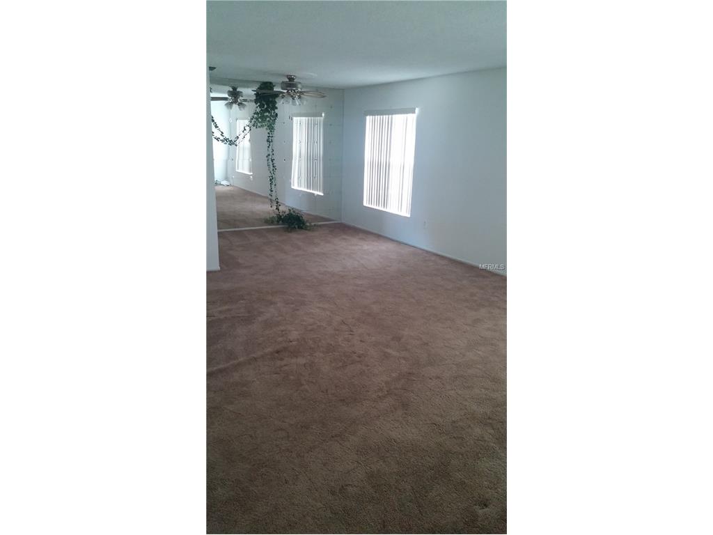 1400 Robin Ct