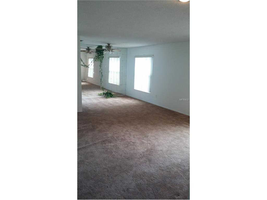 1400 Robin Ct