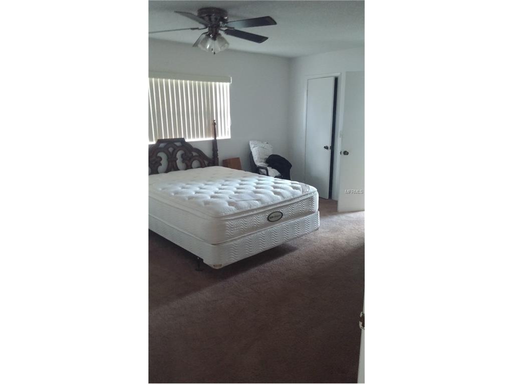 1400 Robin Ct