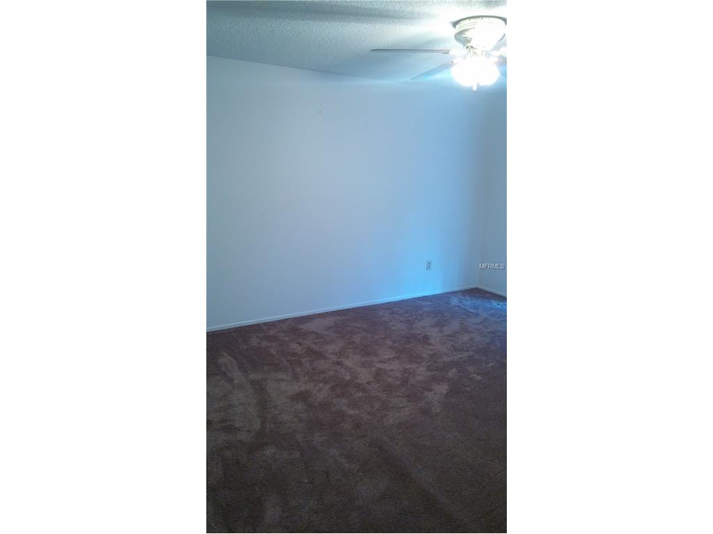 1400 Robin Ct