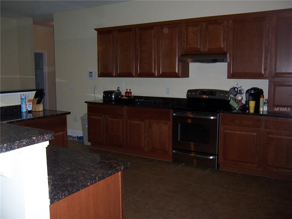 For Sale: 557 Wax Palm Ln Oviedo, FL 32766