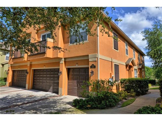 2411 Pine Oak Trl