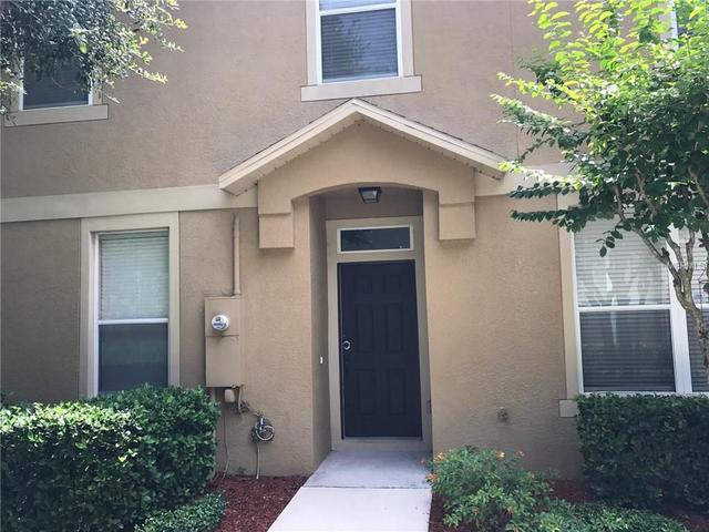 2411 Pine Oak Trl