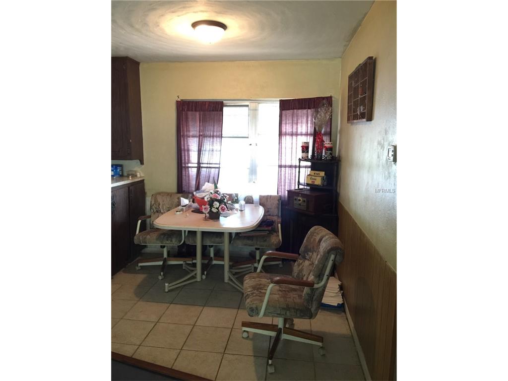 For Sale: 211 Jean St Tavares, FL 32778