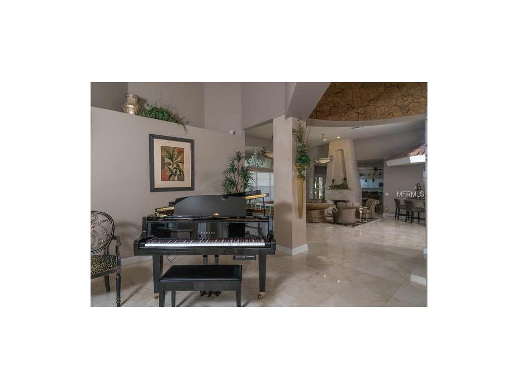 For Sale: 2716 NW Deer Berry Ct Longwood, FL 32779