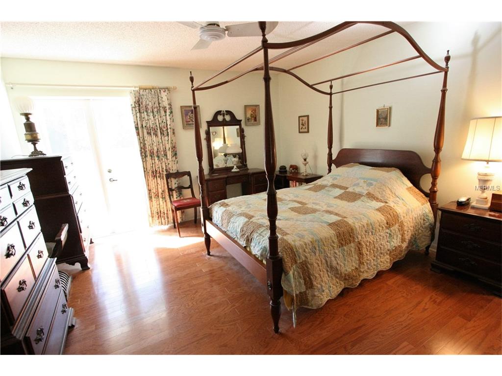 113 Crestwood Dr
