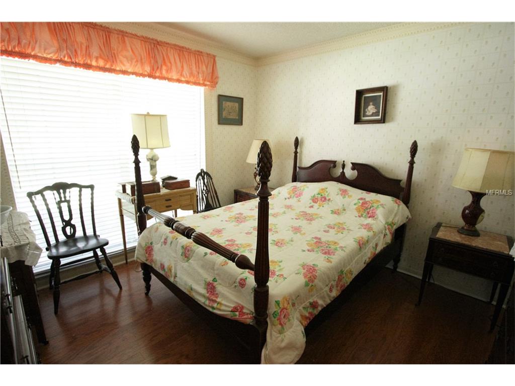 113 Crestwood Dr