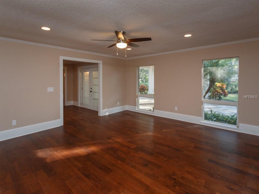 200 Sweetwater Club Ct