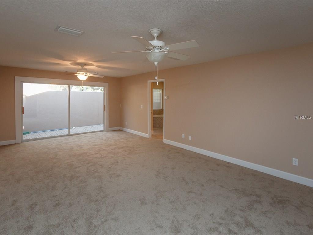 200 Sweetwater Club Ct