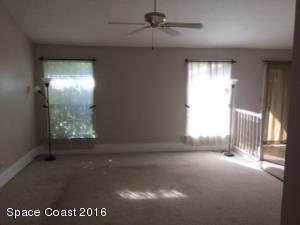 4610 Zoltan Dr