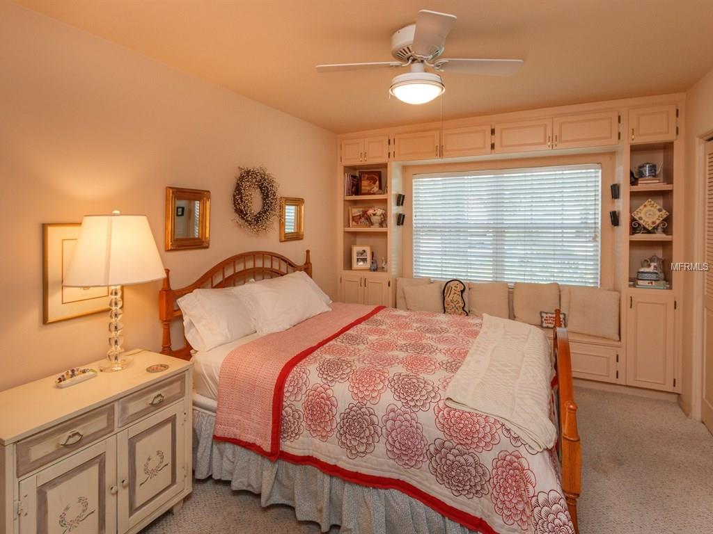 820 Huntington Ct