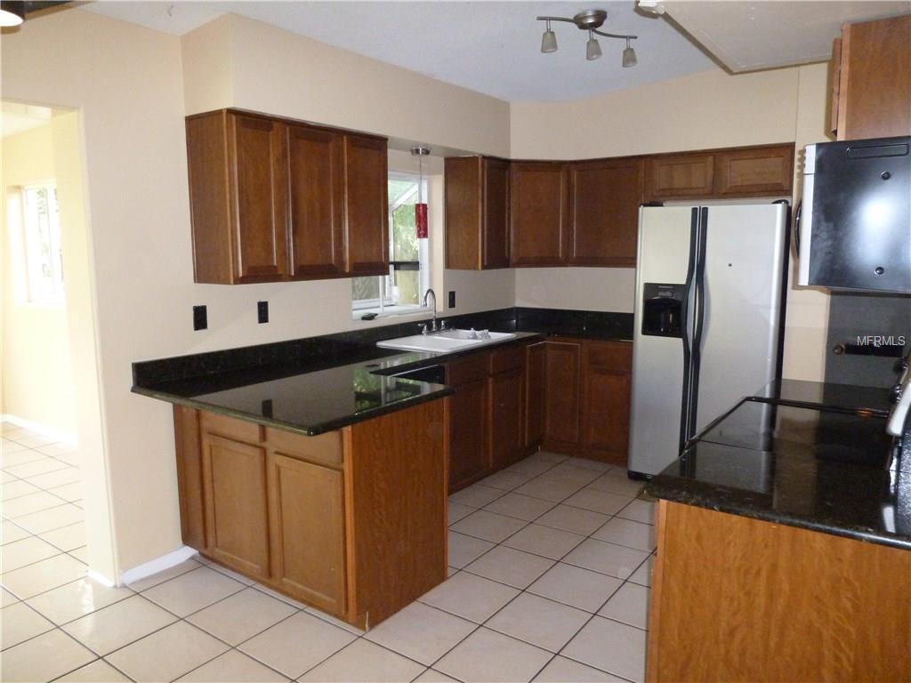 2229 Woodcrest Dr