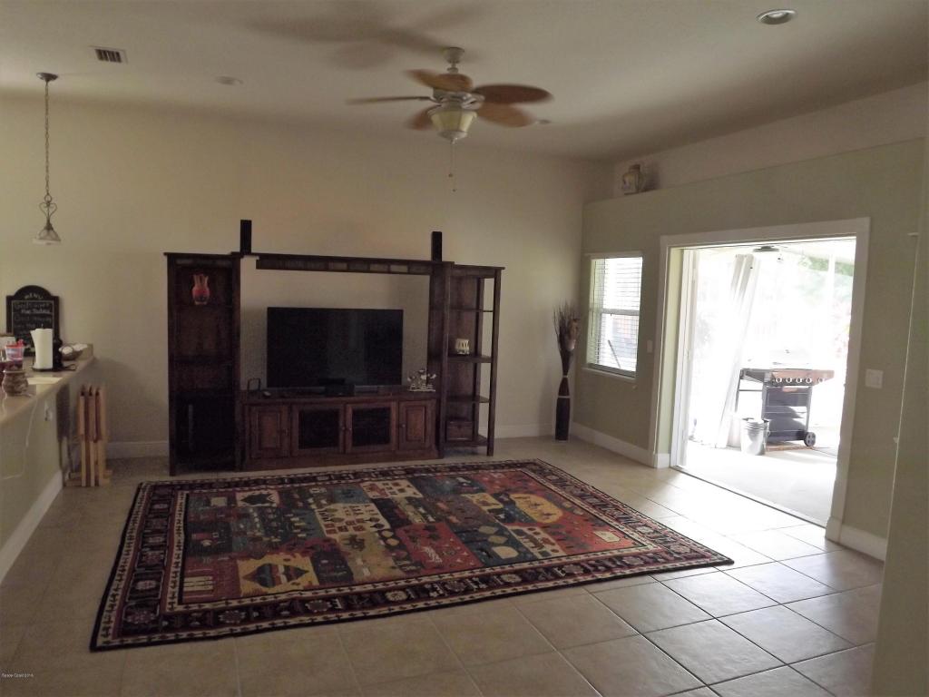 4501 Sugarberry Ln