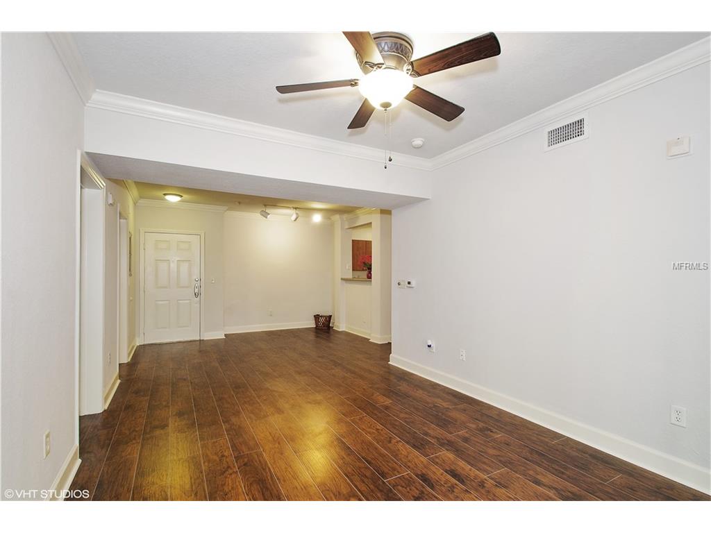 206 E South St #2017