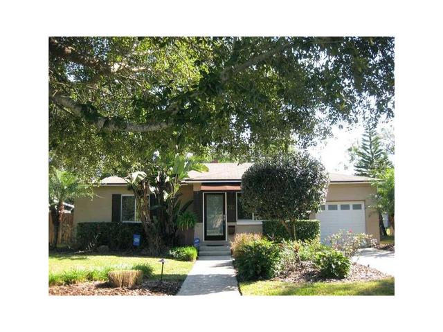 521 Altaloma Ave