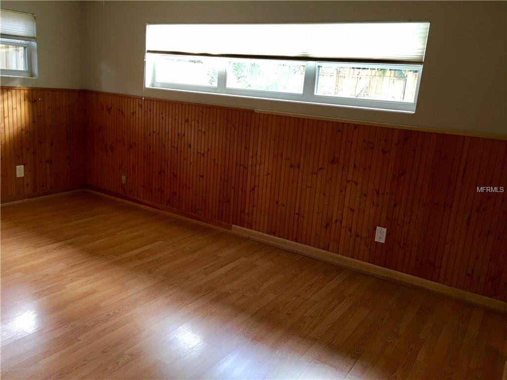 1618 Lorena Ln