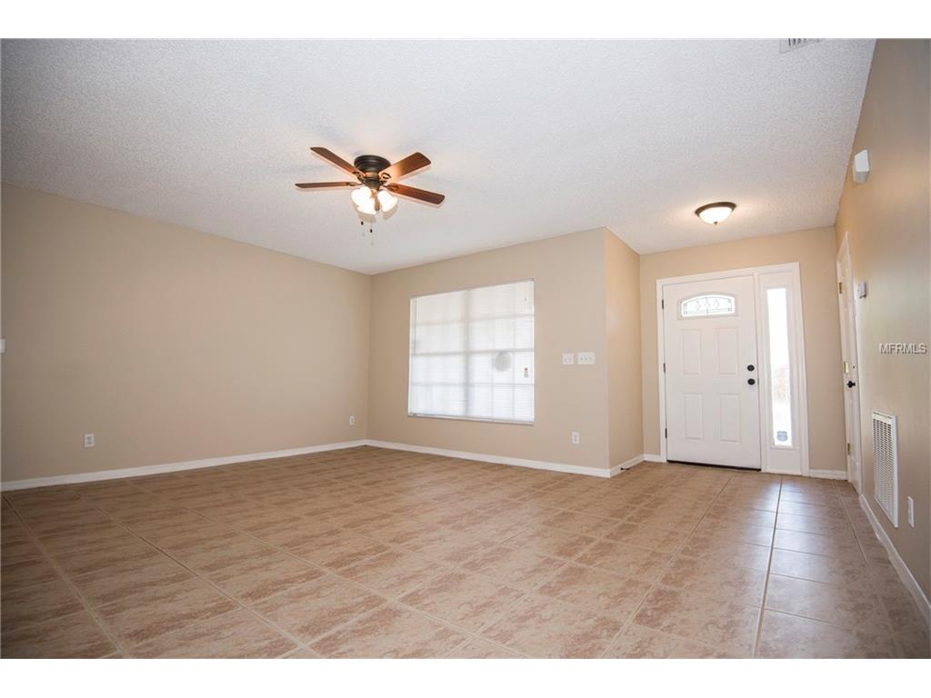 5200 Lobelia Dr