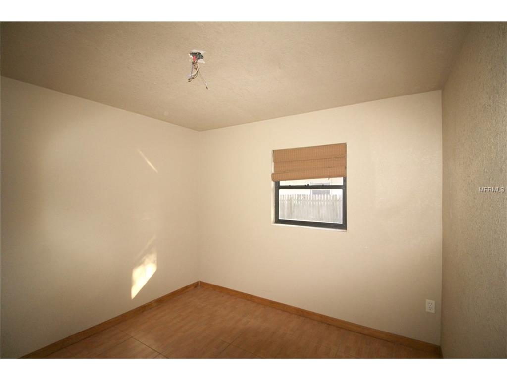 4415 Leola Ln