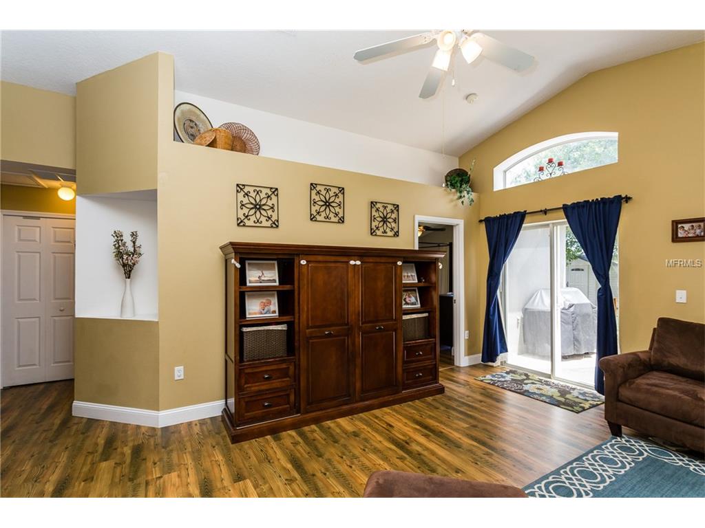 For Sale: 11306 Pinewood Cove Ln Orlando, FL 32817