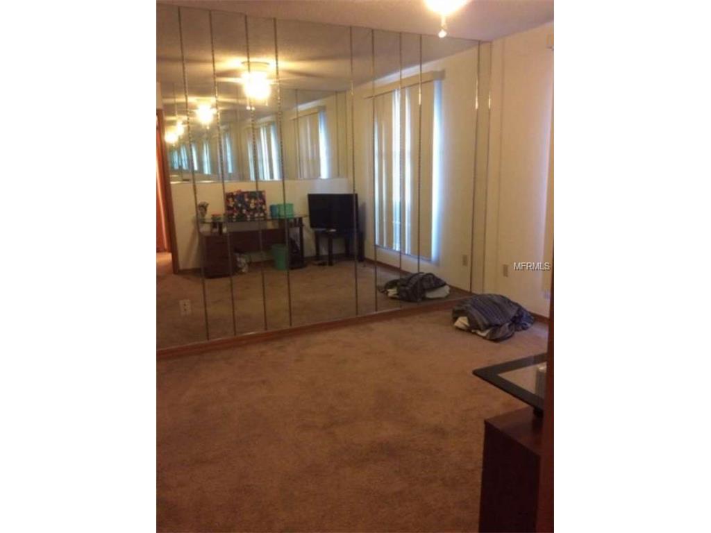 5624 Goldenwood Dr