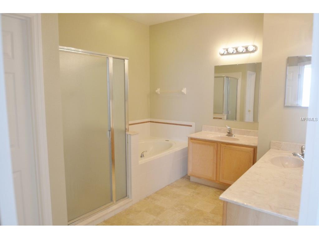 4864 Adair Oak Dr