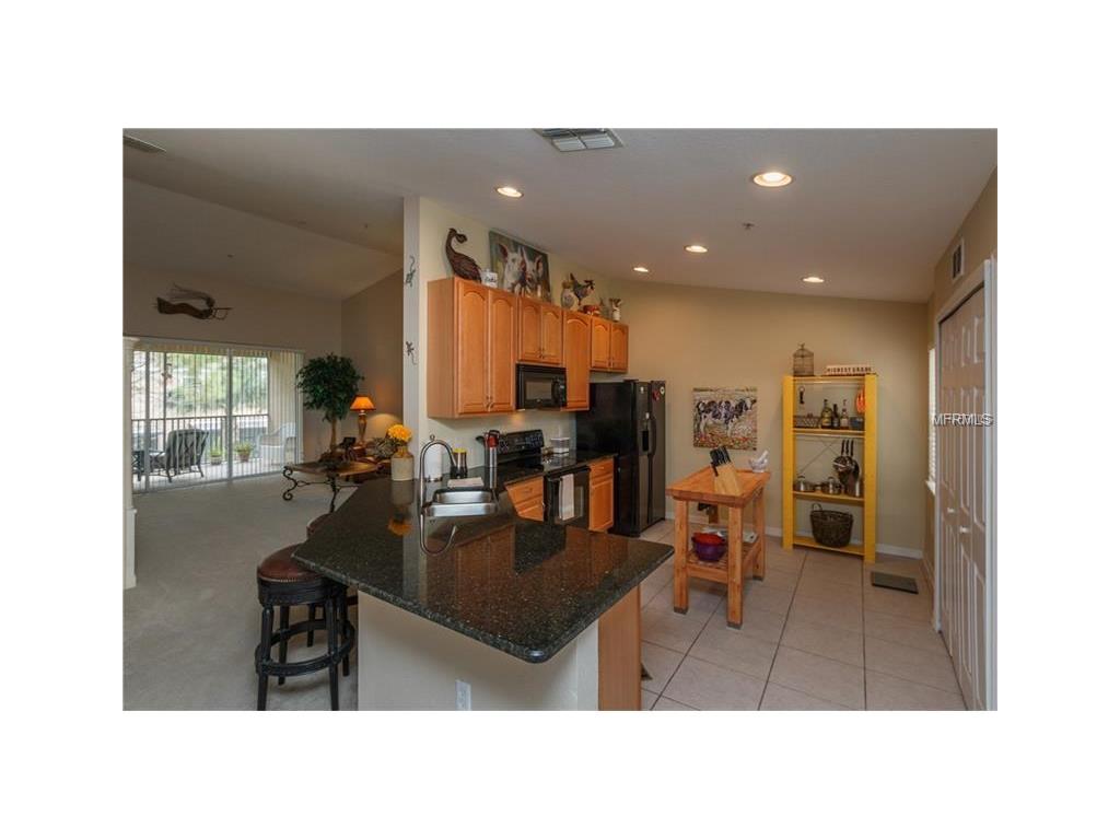 2579 San Tecla St #104