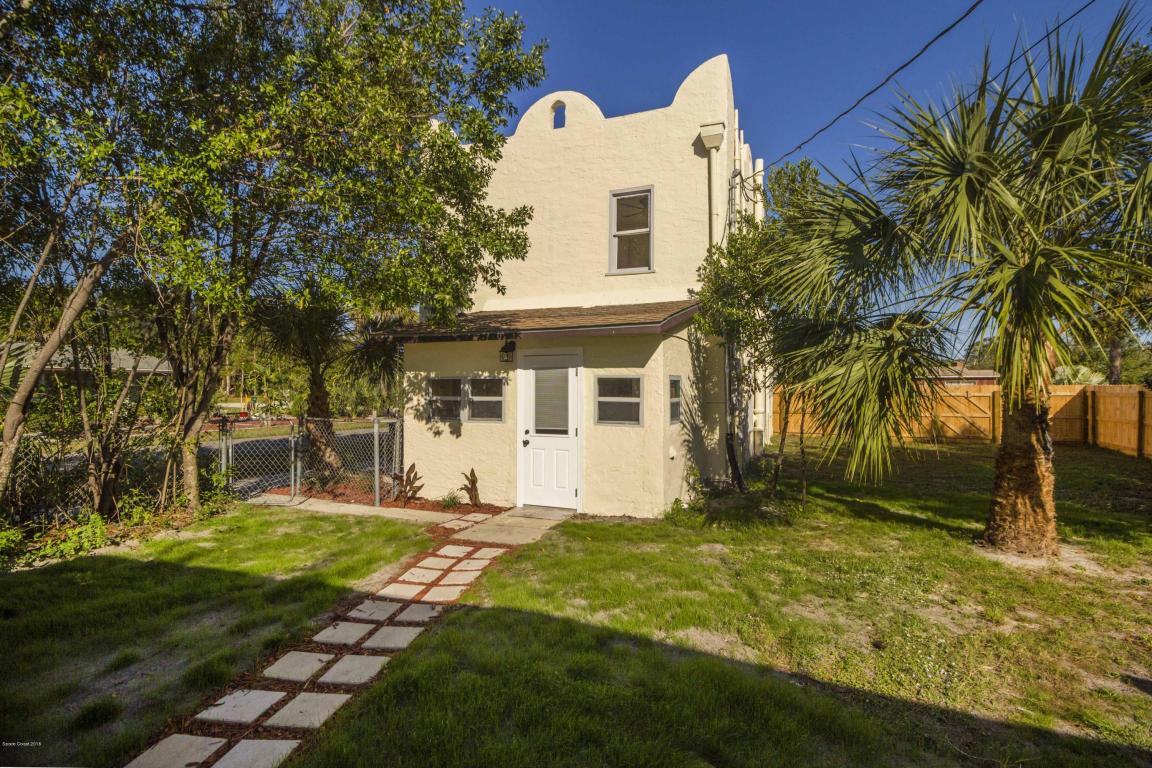 203 E Avenue B