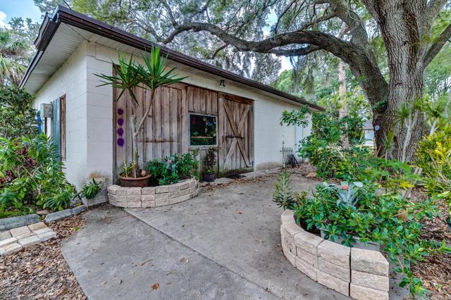 5120 Sutton Ave