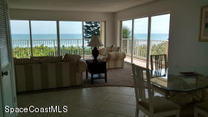 1095 N Highway A1a #207