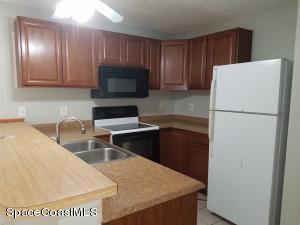 1040 Abada Ct NE #109