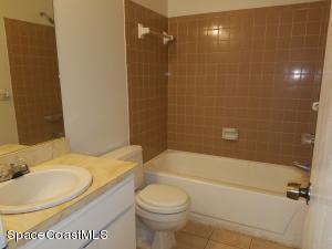 1040 Abada Ct NE #109