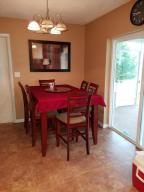 775 Hampton Dr NE